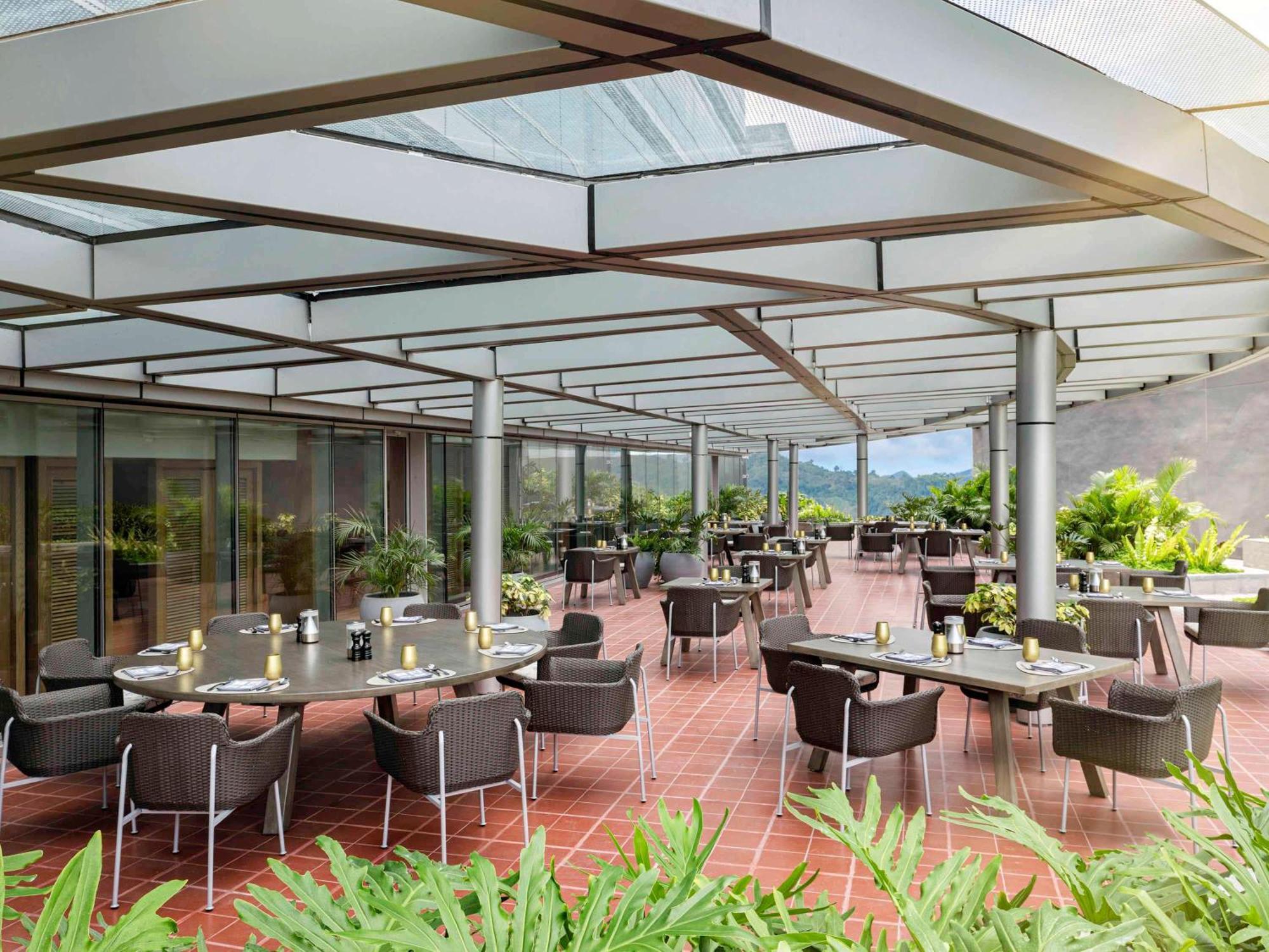 Swissôtel Clark Philippines Clark Field Exterior foto